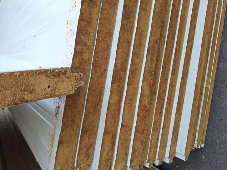 Nieuwe isolatie sandwichpanelen 40mm, Doe-het-zelf en Bouw, Overige Doe-Het-Zelf en Bouw, Zo goed als nieuw, Ophalen
