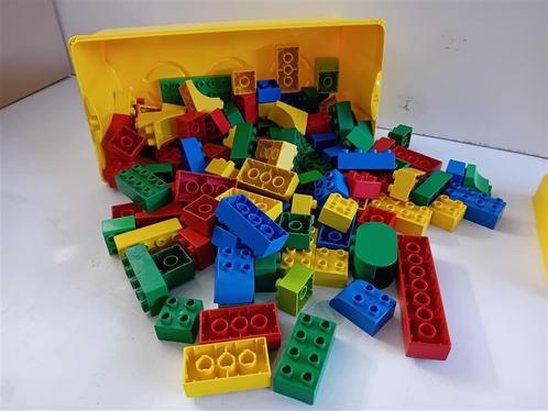 Duplo box met 120 Duplo blokken, Kinderen en Baby's, Speelgoed | Duplo en Lego, Gebruikt, Duplo, Losse stenen, Ophalen of Verzenden