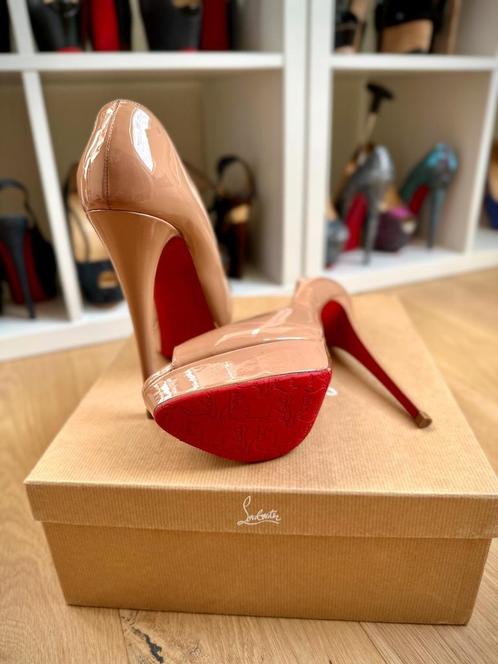 Louboutin dames schoenen hot sale