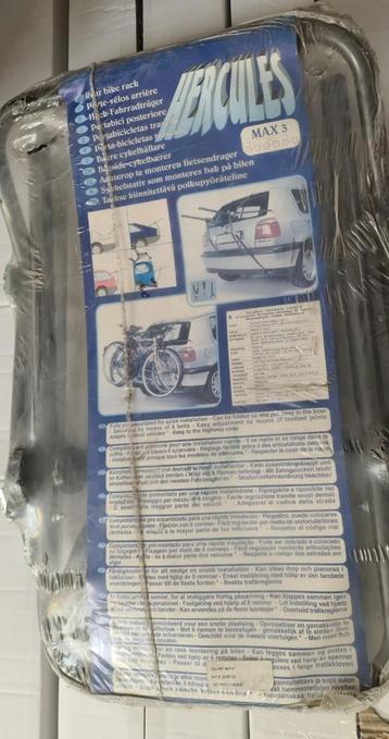 nieuw fietsenrek om 3 fietsen op de koffer te plaatsen.  beschikbaar voor biedingen