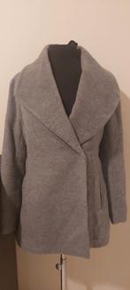 Grijze Mantel, merk Joli Ronde, Ophalen of Verzenden, Zo goed als nieuw
