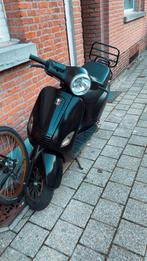 Scooter, Fietsen en Brommers, Snorfietsen en Snorscooters, Ophalen of Verzenden, Zo goed als nieuw