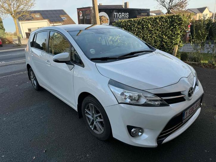 Toyota Verso 1.6 D4D 130000km 7 pl. 2017, Auto's, Toyota, Particulier, Verso, 360° camera, ABS, Achteruitrijcamera, Adaptive Cruise Control