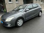 TE KOOP AUTO HYUNDAI I30 GRIJS - BENZINE, Voorwielaandrijving, Stof, Zwart, 4 cilinders