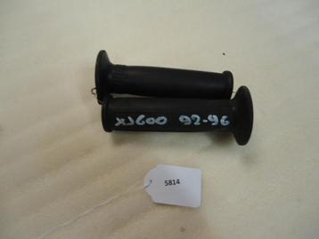 XJ600 1992 - 1996 Yamaha Handvat en gashendel D1-15936 beschikbaar voor biedingen
