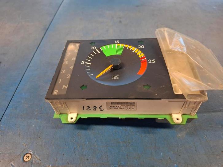 Intrumentenpaneel Dashboard, Auto-onderdelen, Vrachtwagen-onderdelen, Mercedes-Benz, Dashboard en Schakelaars, Gebruikt