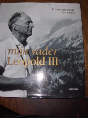 Het koningshuis verzameling + boek leopold 3, Ophalen