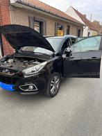 Hyundai ix35.   1.6 crdi, 2015 gekeurd, Auto's, Voorwielaandrijving, Zwart, 1600 cc, Leder