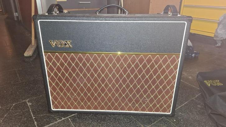 VOX AC30C2 Combo, Muziek en Instrumenten, Versterkers | Bas en Gitaar, Zo goed als nieuw, Gitaar, Minder dan 50 watt, Ophalen