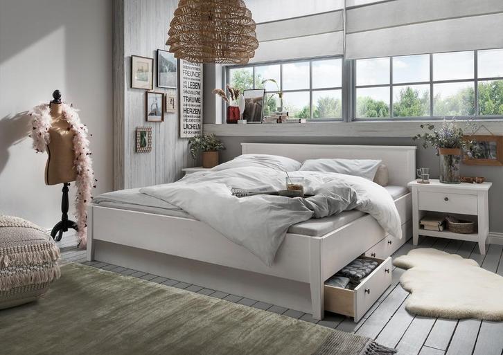 Stijlvolle massief houten bedden. Puur natuur of Wit, Huis en Inrichting, Slaapkamer | Bedden, Nieuw, Tweepersoons, 200 cm, Hout