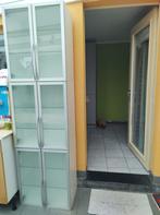 3 mooie hangkasten met glas deuren en glas liggers, Ophalen, Glas, Minder dan 150 cm, Minder dan 100 cm