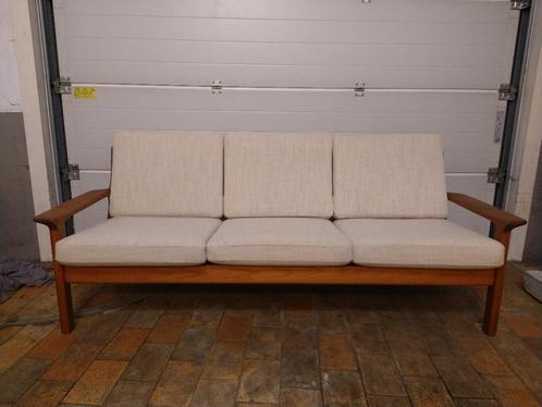 Mid Century Teak 3-Seater Sofa by Juul Kristensen for Glostr, Maison & Meubles, Chaises, Utilisé, Une, Bois, Tissus, Autres couleurs