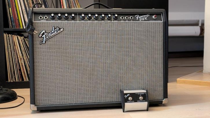 Gitaarversterker, Muziek en Instrumenten, Versterkers | Bas en Gitaar, Zo goed als nieuw, Gitaar, 100 watt of meer, Ophalen
