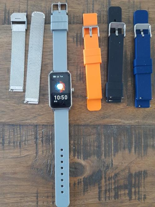 Smart watch (verzending inbegrepen ), Bijoux, Sacs & Beauté, Montres connectées, Comme neuf, Android, Argent, Envoi