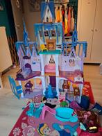 Groot frozen kasteel , poppenhuis met toebehoren, Kinderen en Baby's, Ophalen, Zo goed als nieuw, Poppenhuis