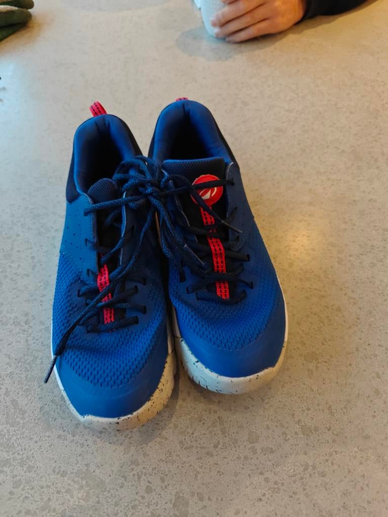 Chaussures de sport taille 39, Sports & Fitness, Enlèvement