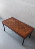 Vintage koffie tafel, Huis en Inrichting, Tafels | Salontafels, Minder dan 50 cm, Minder dan 50 cm, Ophalen of Verzenden, Retro