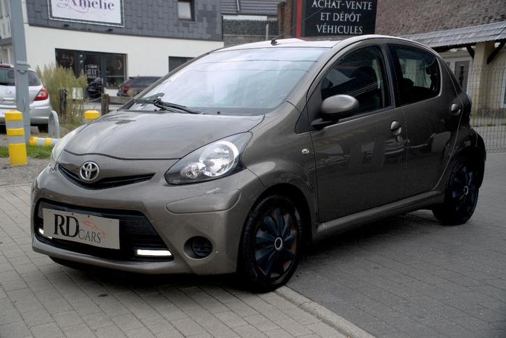 Toyota Aygo 1.0 Active, Autos, Toyota, Entreprise, Achat, Aygo, ABS, Airbags, Air conditionné, Verrouillage central, Vitres électriques