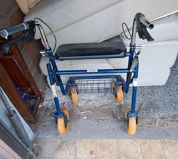 Rollator weg wegens dubbel prijs overeen te komen  beschikbaar voor biedingen