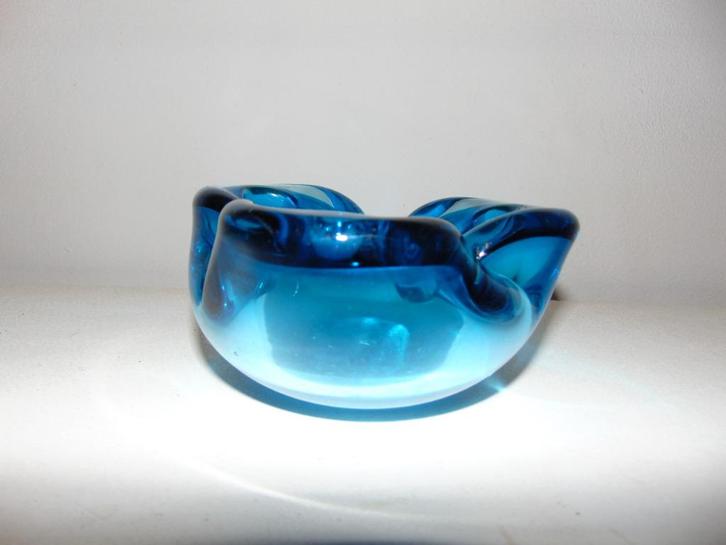 Murano schaal 15,5 cm, Antiek en Kunst, Antiek | Glaswerk en Kristal, Ophalen of Verzenden