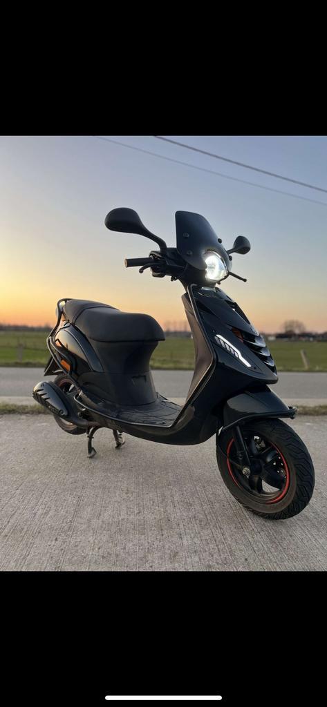 Piaggio Zip full option 2023, Fietsen en Brommers, Scooters | Piaggio, Ophalen