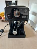 Delonghi koffiemachine, Elektronische apparatuur, Afneembaar waterreservoir, Zo goed als nieuw, Espresso apparaat, Gemalen koffie