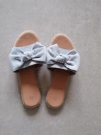 Slippers met strik, nieuw, Ophalen of Verzenden, Nieuw, Slippers
