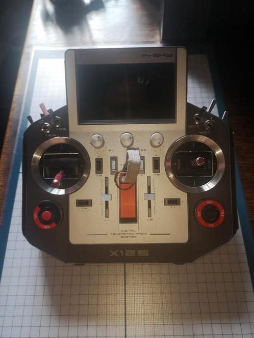 Frsky horus x12, Hobby en Vrije tijd, Modelbouw | Radiografisch | Vliegtuigen, Zo goed als nieuw, Ophalen of Verzenden