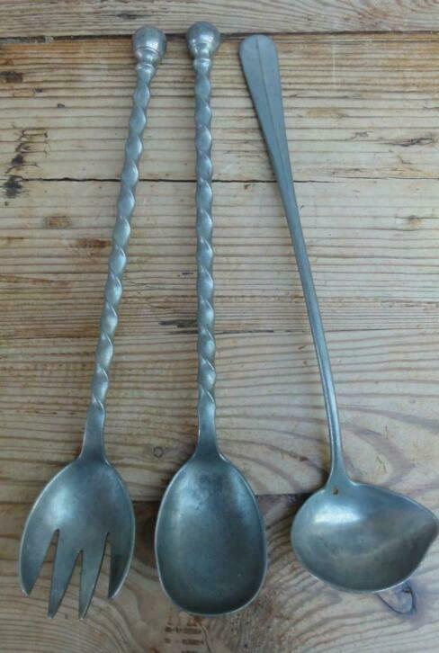 Frans tinnen sla bestek met gedraaide steel en knop, Antiek en Kunst, Curiosa en Brocante, Ophalen of Verzenden