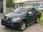 Mitsubishi L200 2.4DI-D 4x4 d.cab.GPS-camera Euro6b Full opt, Auto's, 4 deurs, Zwart, Leder, Vierwielaandrijving