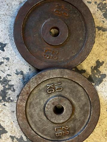 2 gewichtschijven van 10 kg beschikbaar voor biedingen