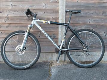 LENTE-ACTIE: ** OP = OP ** FIETSEN ** 50% KORTING ** beschikbaar voor biedingen