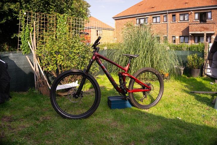 Trek Remedy 7 Crimson (M/L), Fietsen en Brommers, Fietsen | Mountainbikes en ATB, Gebruikt, Trek, Fully, Ophalen