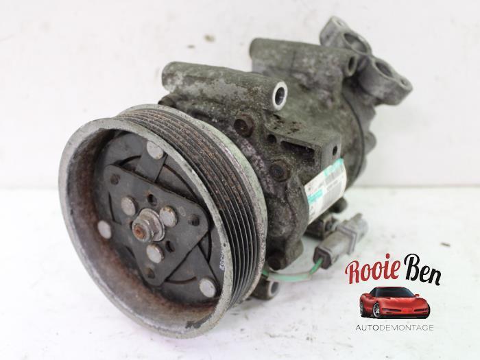 Pompe clim d'un Renault Wind, Autos : Pièces & Accessoires, Autres pièces automobiles, Renault, Utilisé, 3 mois de garantie, Enlèvement ou Envoi