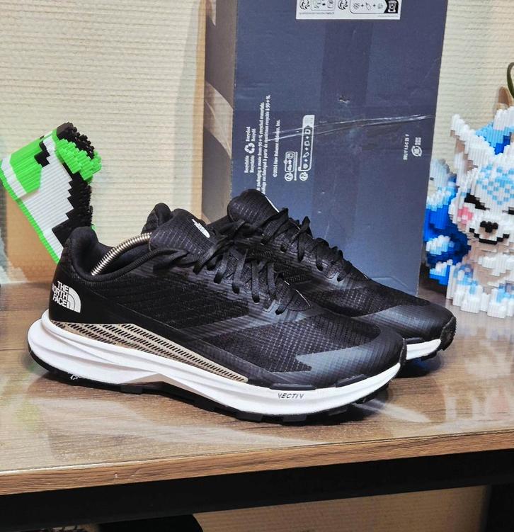 The North Face Vectiv Levitum Heren _ Maat 45, Kleding | Heren, Schoenen, Zo goed als nieuw, Wandelschoenen, Zwart, Ophalen of Verzenden