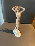 Beeld van  jeugdige dame, Antiek en Kunst, Antiek | Keramiek en Aardewerk, Ophalen