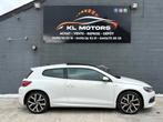 VW SCIROCCO R-Line 2.0CR TDI 136CV 153 000KM CARPASS 2012, Auto's, Voorwielaandrijving, Euro 5, Zwart, Wit