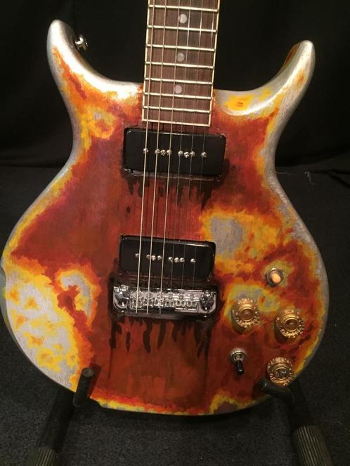 GITAARBOUWER LESPAUL DC STYLE, PRS, Muziek en Instrumenten, Snaarinstrumenten | Gitaren | Elektrisch, Zo goed als nieuw, Overige merken