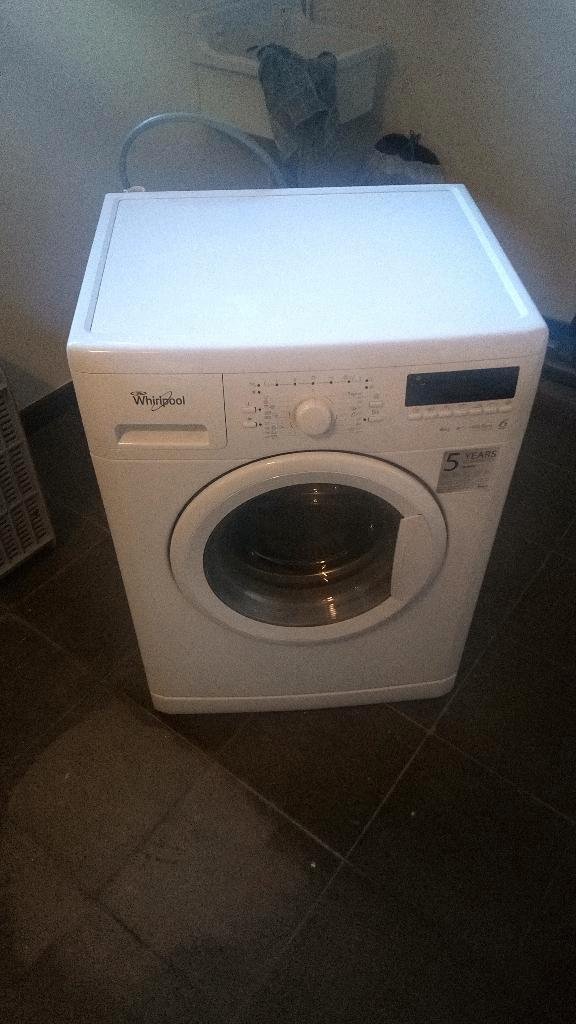 Whirlpool wasmachine, Electroménager, Lave-linge, Utilisé, Chargeur frontal, 4 à 6 kg, Moins de 85 cm, 1200 à 1600 tours, Classe énergétique A ou plus économe