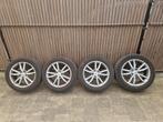 Winterbanden op velg, Toyota Avensis,  Bridgestone 215/55R17, Auto-onderdelen, Banden en Velgen, Ophalen, Gebruikt