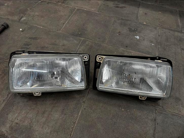Volkswagen Jetta 2 koplampen Hella, Auto-onderdelen, Verlichting, Oldtimer onderdelen, Volkswagen, Gebruikt, Ophalen of Verzenden