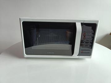 Microgolfoven Combi-Magnetron Samsung Smart Oven beschikbaar voor biedingen