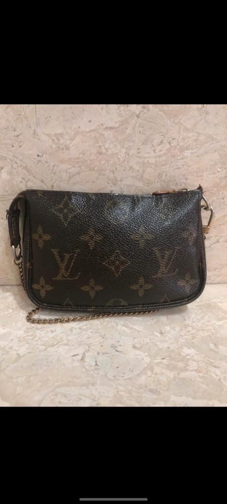 Handtas Louis Vuitton pochette, Handtassen en Accessoires, Tassen | Damestassen, Gebruikt, Handtas, Ophalen of Verzenden