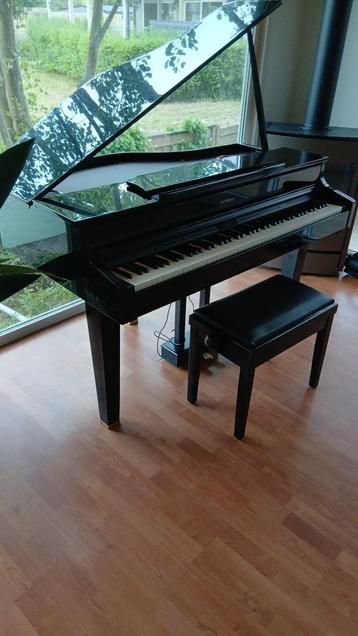 Piano Roland, Musique & Instruments, Brillant, Comme neuf, Enlèvement, Piano
