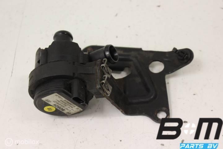 Extra waterpomp Audi A3 8V 3 deurs 5Q0121599J, Auto-onderdelen, Motor en Toebehoren, Gebruikt