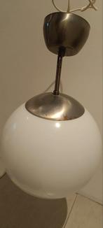 Glazen bollamp, Ophalen