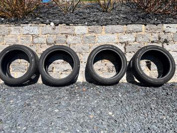 4 Pirelli 225/45R18 zomerbanden beschikbaar voor biedingen
