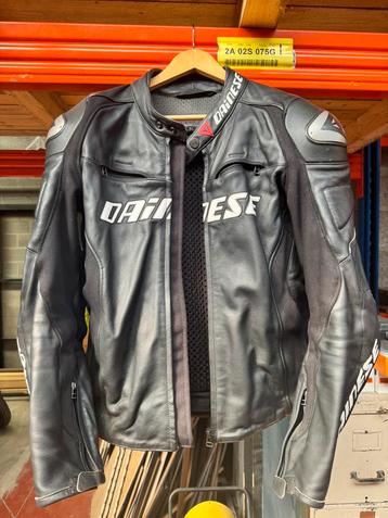 Dainese leer beschikbaar voor biedingen