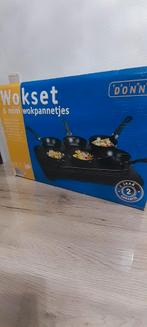 Wokset elektrische bakplaat voor 6 personen werkt goed, Ophalen, Zo goed als nieuw, 4 t/m 7 personen