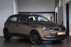 Volkswagen Polo 1.0i Trendline Airco CentraleV Aux Garantie*, Auto's, Stof, Gebruikt, Bruin, https://public.car-pass.be/vhr/d57b7151-0b27-4929-b500-c25518f66171